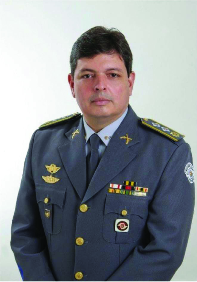 Jornal O Guaíra » Major da Polícia Militar é promovido ao posto de tenente coronel do 33º